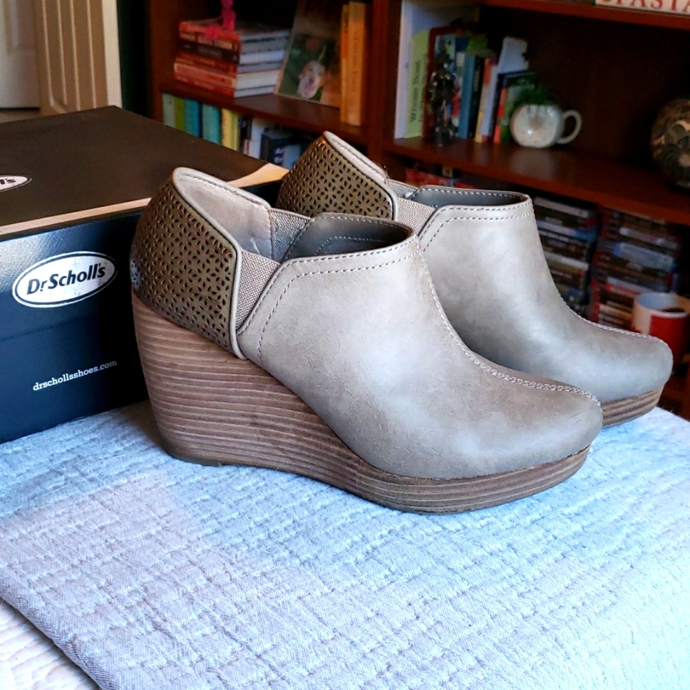 Dr. Scholl's Harlow Wedge